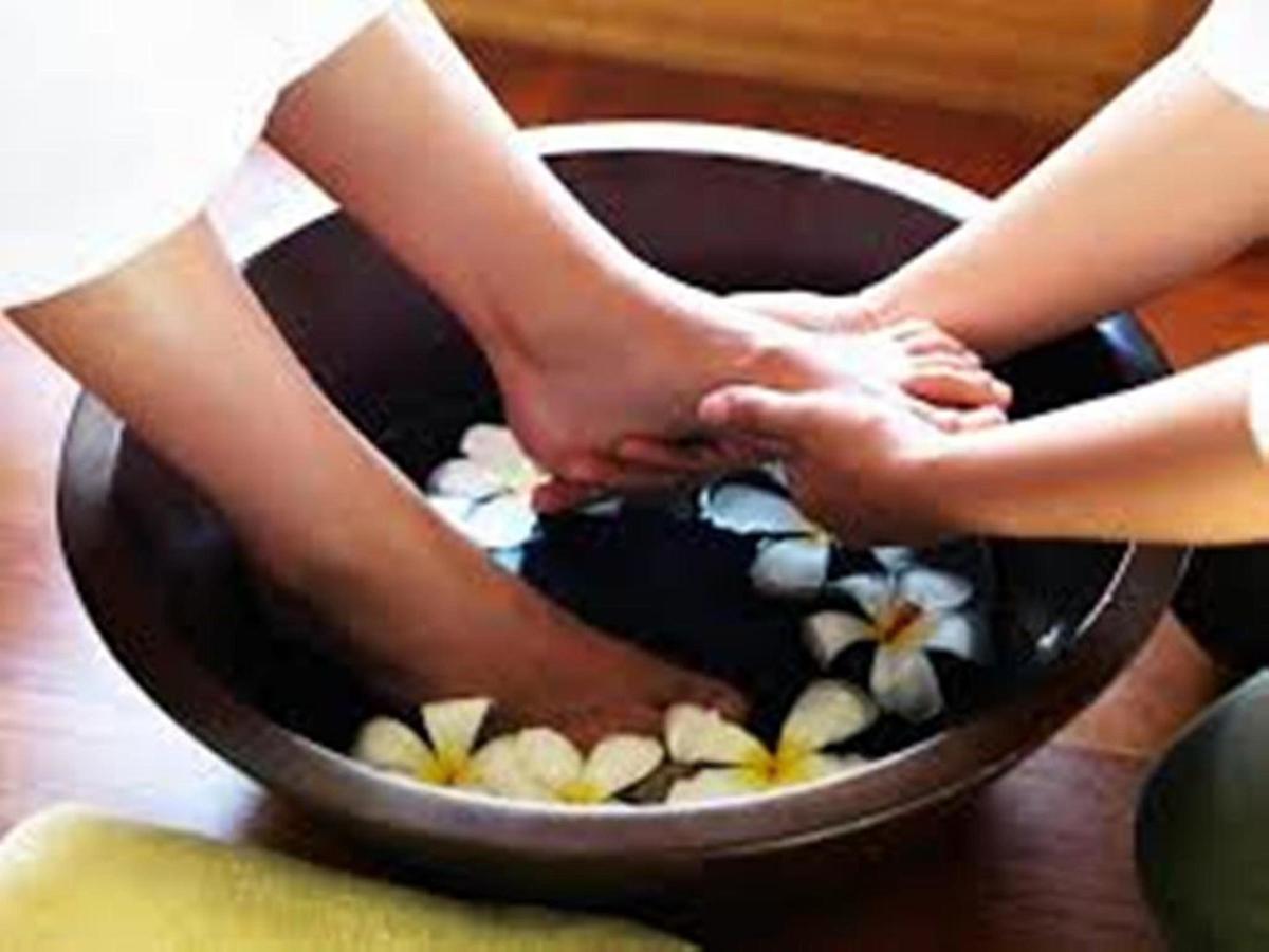 Oasey Ayurveda Hotel Bentota Bagian luar foto