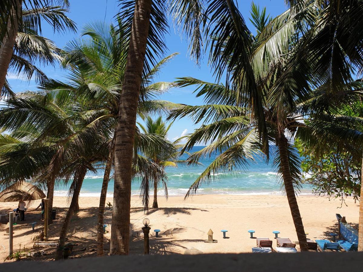 Oasey Ayurveda Hotel Bentota Bagian luar foto