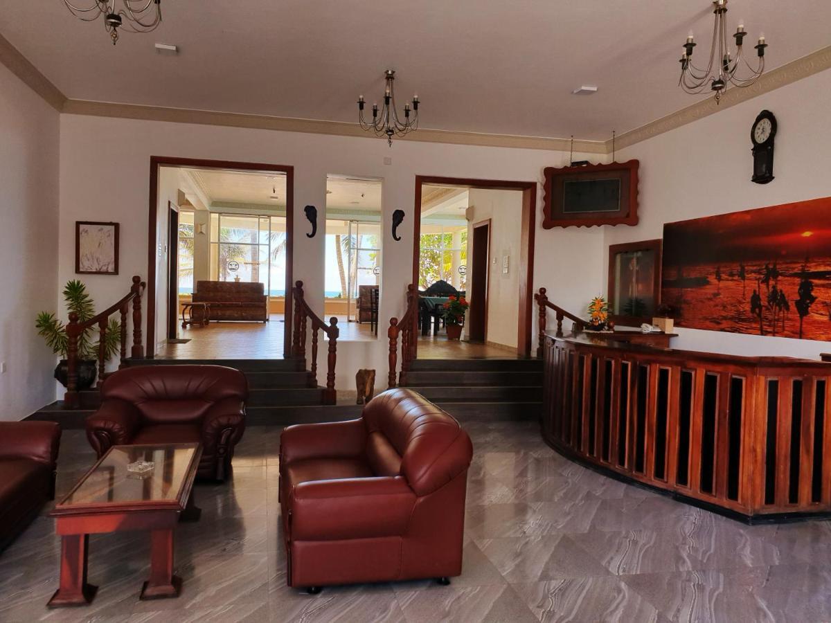 Oasey Ayurveda Hotel Bentota Bagian luar foto